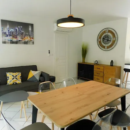 Holiday home Petite Familiale Dans Quartier Residentiel - Les Muriers *