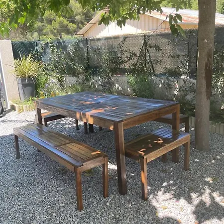 Holiday home Petite Familiale Dans Quartier Residentiel - Les Muriers *
