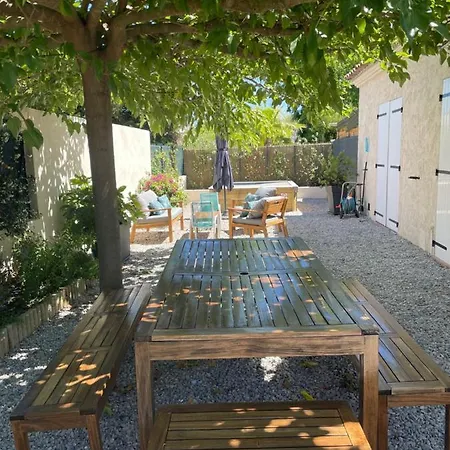 Petite Familiale Dans Quartier Residentiel - Les Muriers Holiday home Antibes